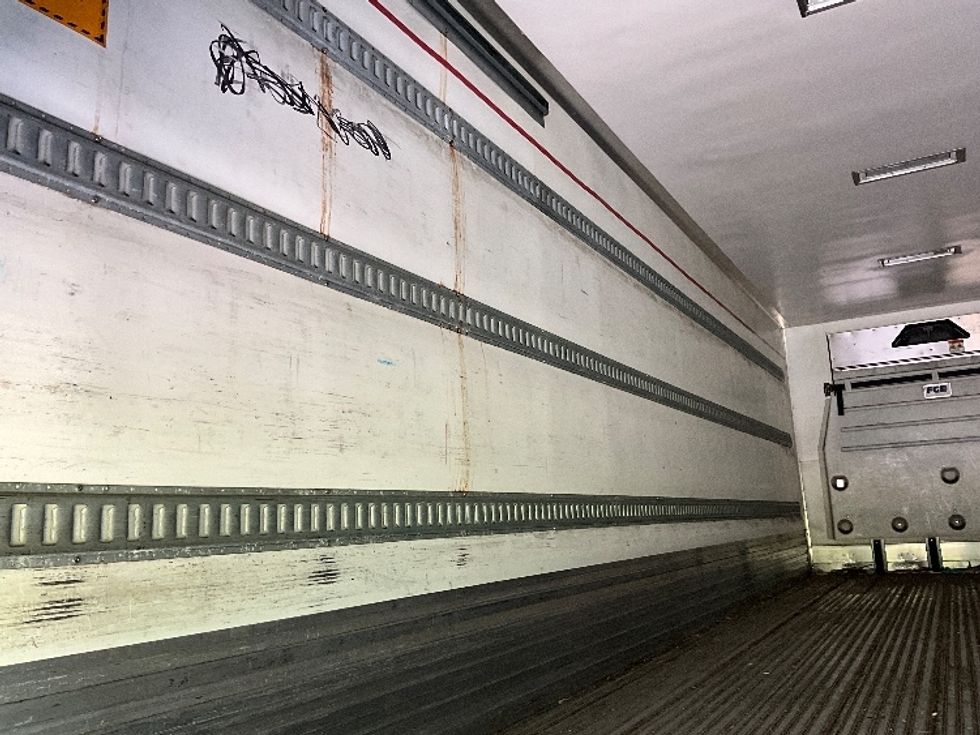 Refrigerated Trailer-Semi Trailers-Utility-2018-Trailer-Reading-PA-320,045\n\t\tmiles-$ 31,750 - Image 9