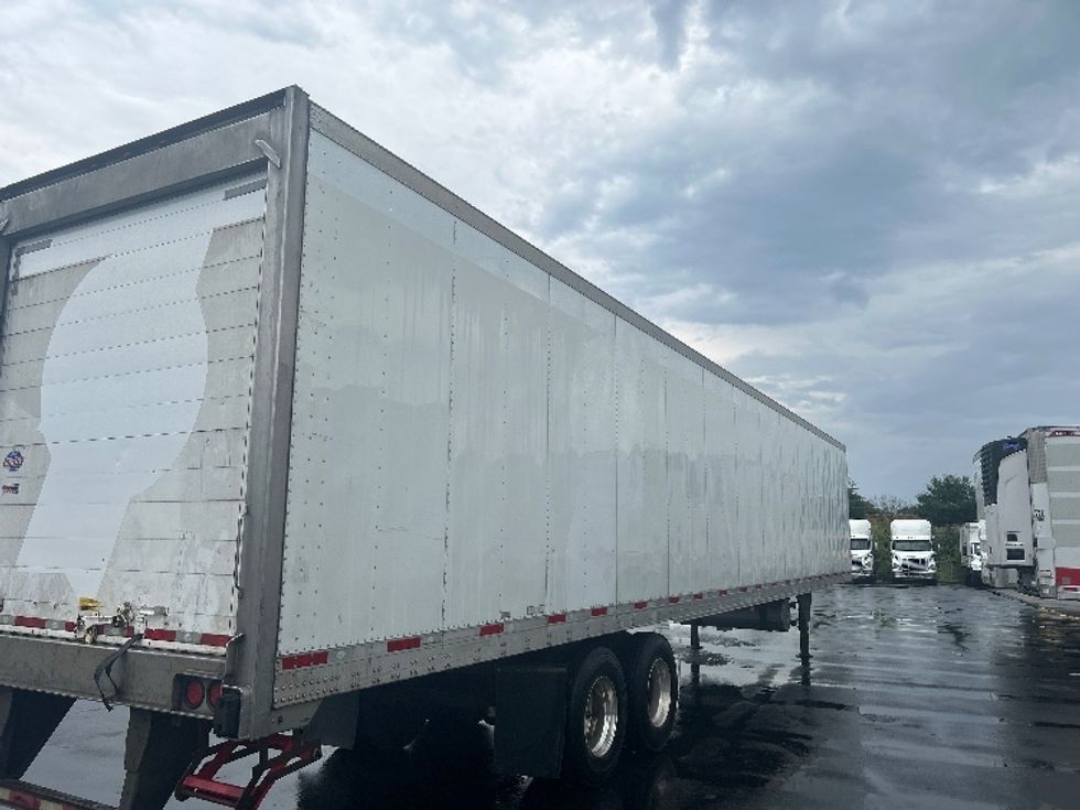 Refrigerated Trailer-Semi Trailers-Utility-2018-Trailer-Reading-PA-332,789\n\t\tmiles-$ 28,000 - Image 4