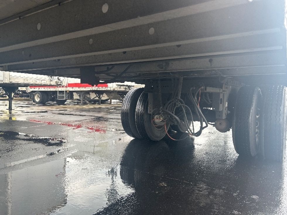 Refrigerated Trailer-Semi Trailers-Utility-2018-Trailer-Reading-PA-332,789\n\t\tmiles-$ 28,000 - Image 5