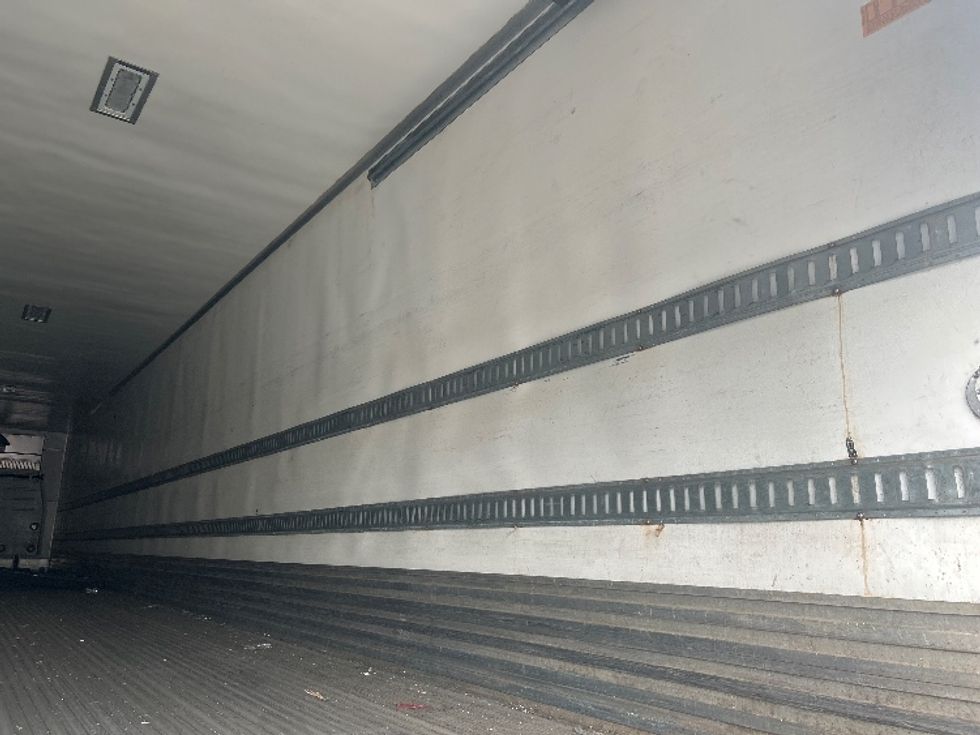 Refrigerated Trailer-Semi Trailers-Utility-2018-Trailer-Reading-PA-332,789\n\t\tmiles-$ 28,000 - Image 9