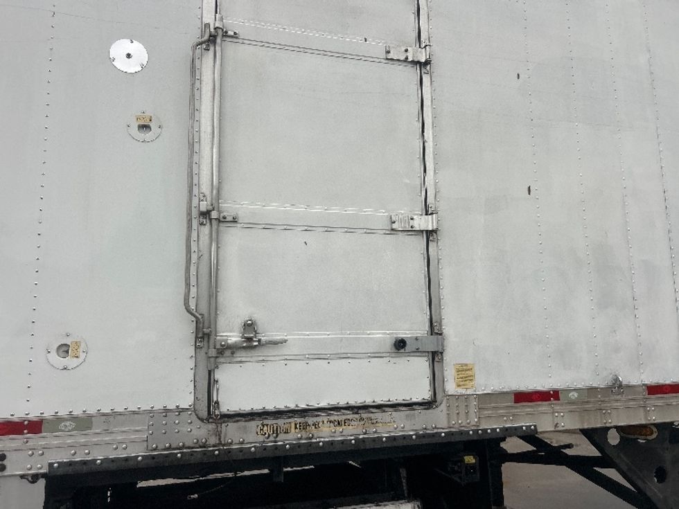 Refrigerated Trailer-Semi Trailers-Utility-2018-Trailer-Sarasota-FL-261,932\n\t\tmiles-$ 28,000 - Image 12