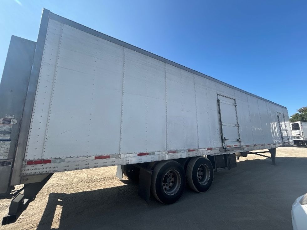 Refrigerated Trailer-Semi Trailers-Utility-2018-Trailer-West Sacramento-CA-239,408\n\t\tmiles-$ 28,250 - Image 4