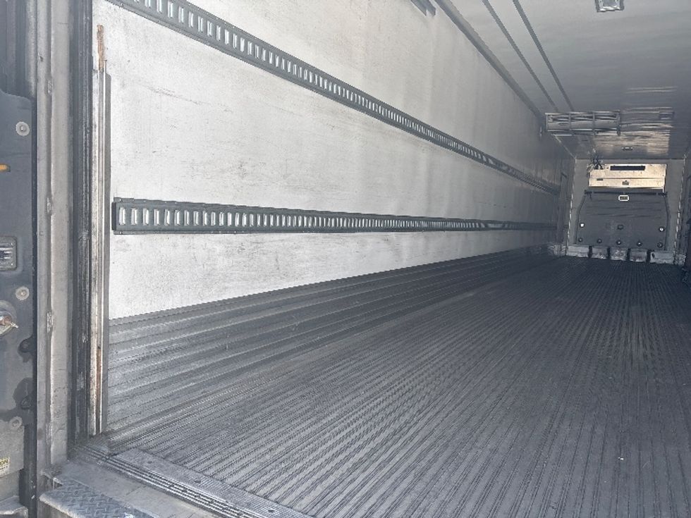 Refrigerated Trailer-Semi Trailers-Utility-2018-Trailer-West Sacramento-CA-333,252\n\t\tmiles-$ 28,000 - Image 9