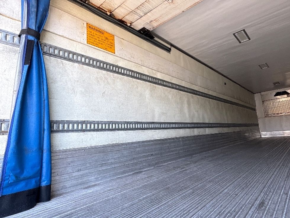 Refrigerated Trailer-Semi Trailers-Utility-2019-Trailer-Sturtevant-WI-1,201,965\n\t\tmiles-$ 32,000 - Image 9