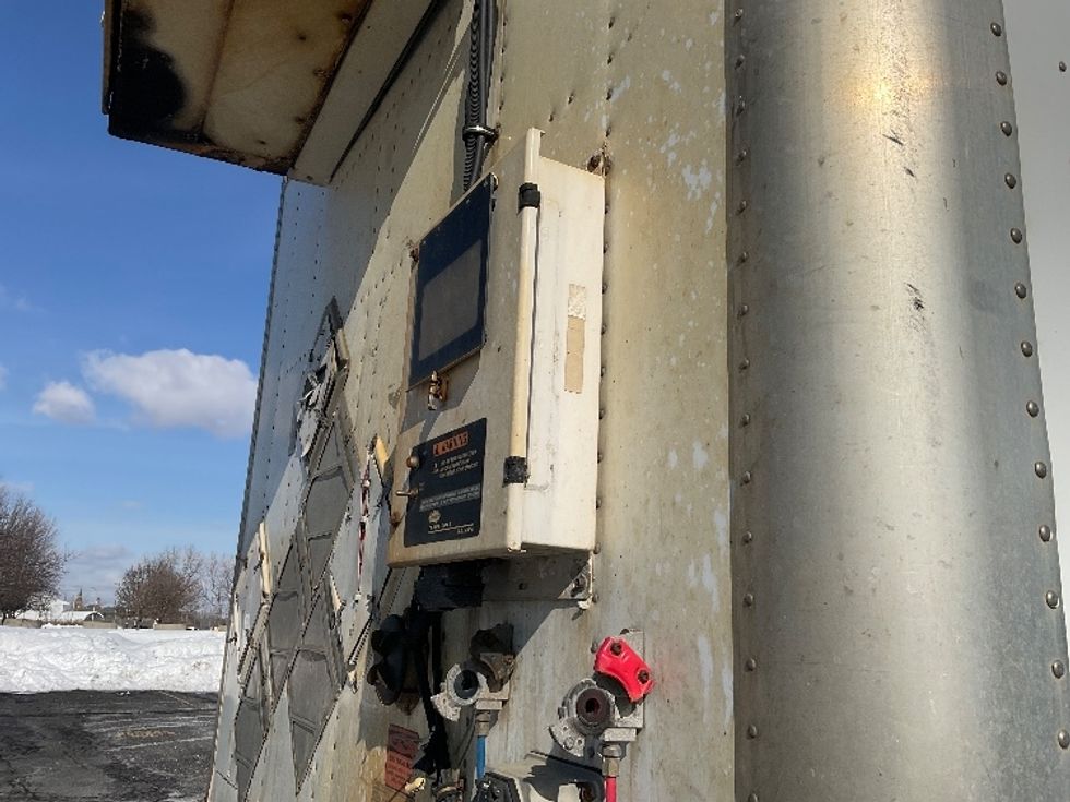 Refrigerated Trailer-Semi Trailers-VANGUARD TRAILER-2015-Trailer-Buffalo-NY-234,952\n\t\tmiles-$ 25,750 - Image 12