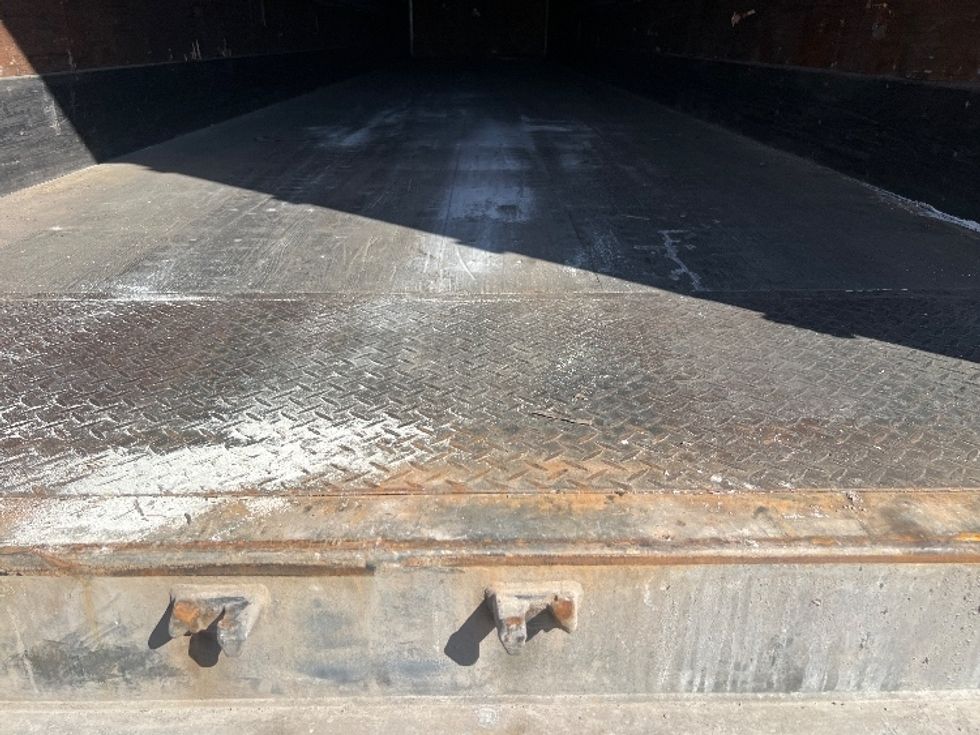 Refrigerated Trailer-Semi Trailers-VANGUARD TRAILER-2015-Trailer-Rochester-NY-291,999\n\t\tmiles-$ 23,750 - Image 8