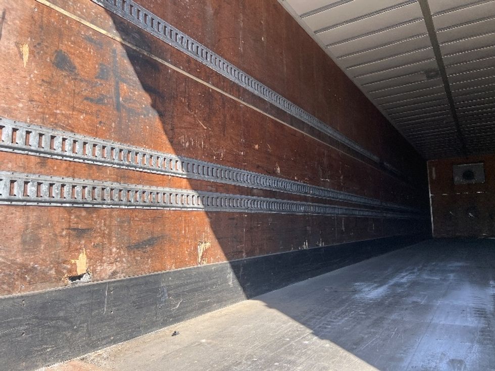 Refrigerated Trailer-Semi Trailers-VANGUARD TRAILER-2015-Trailer-Rochester-NY-291,999\n\t\tmiles-$ 23,750 - Image 9