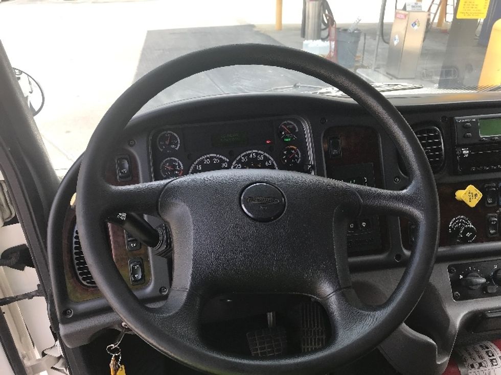 Refrigerated Truck-Alternative Fuel Trucks & Tractors-Freightliner-2018-M2-Mebane-NC-73,216\n\t\tmiles-$ 86,750 - Image 18