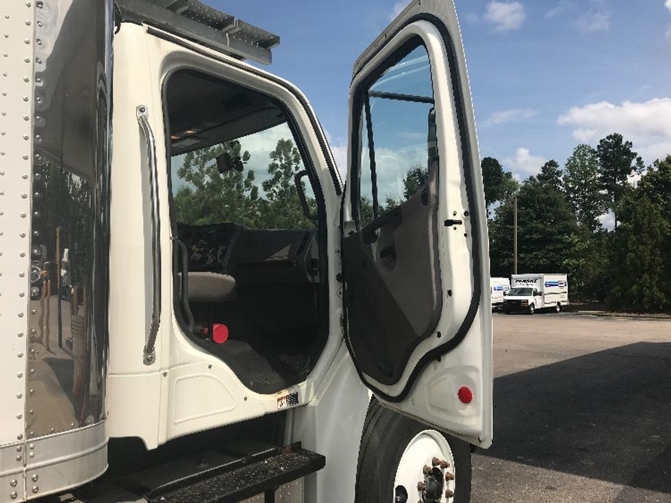 Refrigerated Truck-Alternative Fuel Trucks & Tractors-Freightliner-2018-M2-Mebane-NC-73,216\n\t\tmiles-$ 86,750 - Image 20