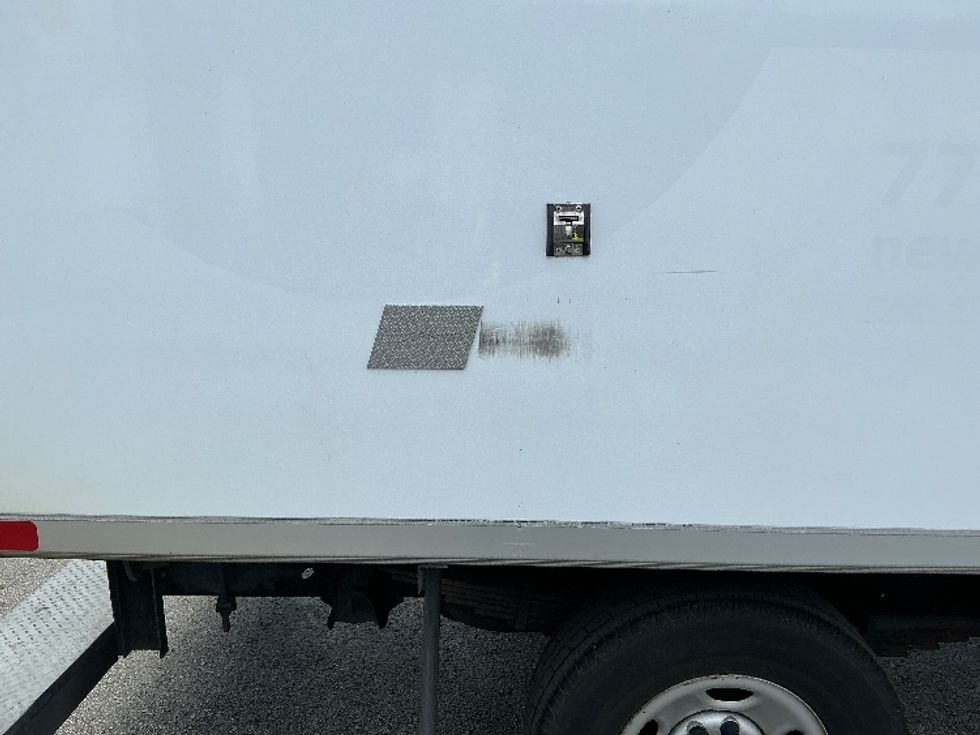 Refrigerated Truck-Light and Medium Duty Trucks-Chevrolet-2020-G33803-Riviera Beach-FL-251,332\n\t\tmiles-$ 11,750 - Image 25