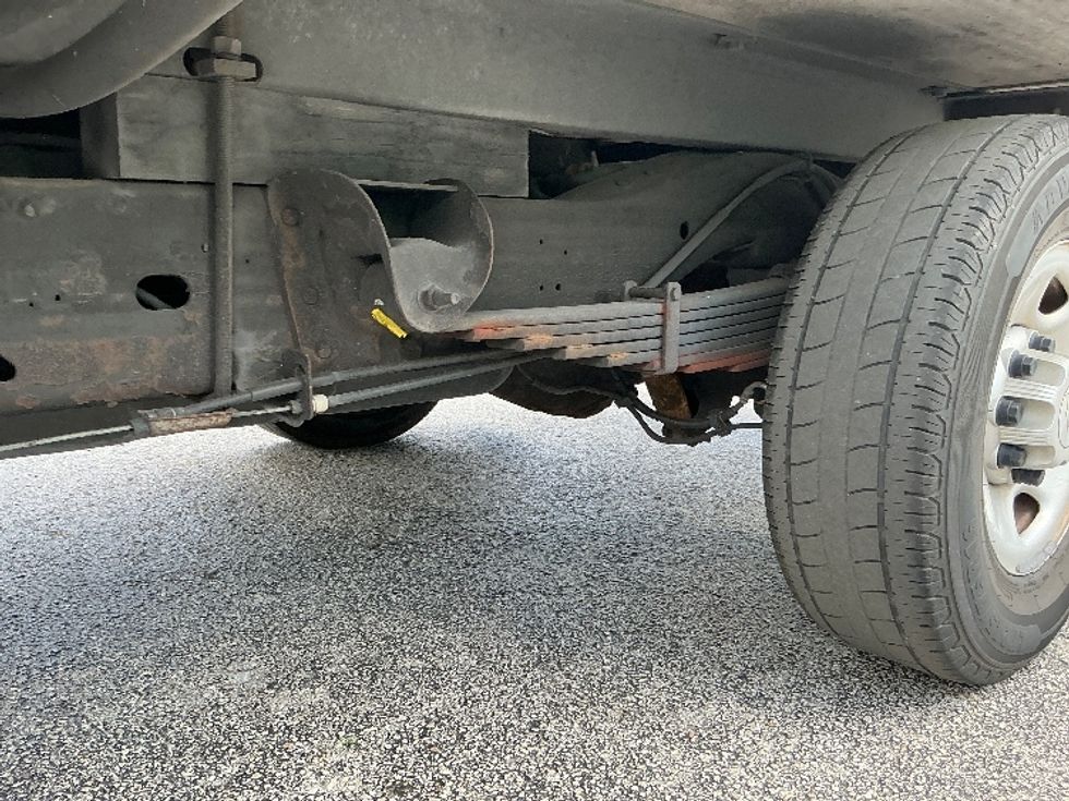 Refrigerated Truck-Light and Medium Duty Trucks-Chevrolet-2020-G33803-Riviera Beach-FL-251,332\n\t\tmiles-$ 11,750 - Image 5