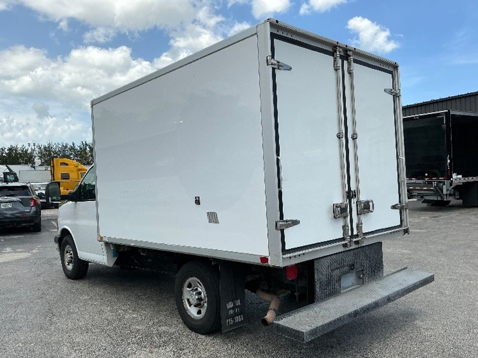 Refrigerated Truck-Light and Medium Duty Trucks-Chevrolet-2020-G33803-Riviera Beach-FL-251,332\n\t\tmiles-$ 11,750 - Image 6