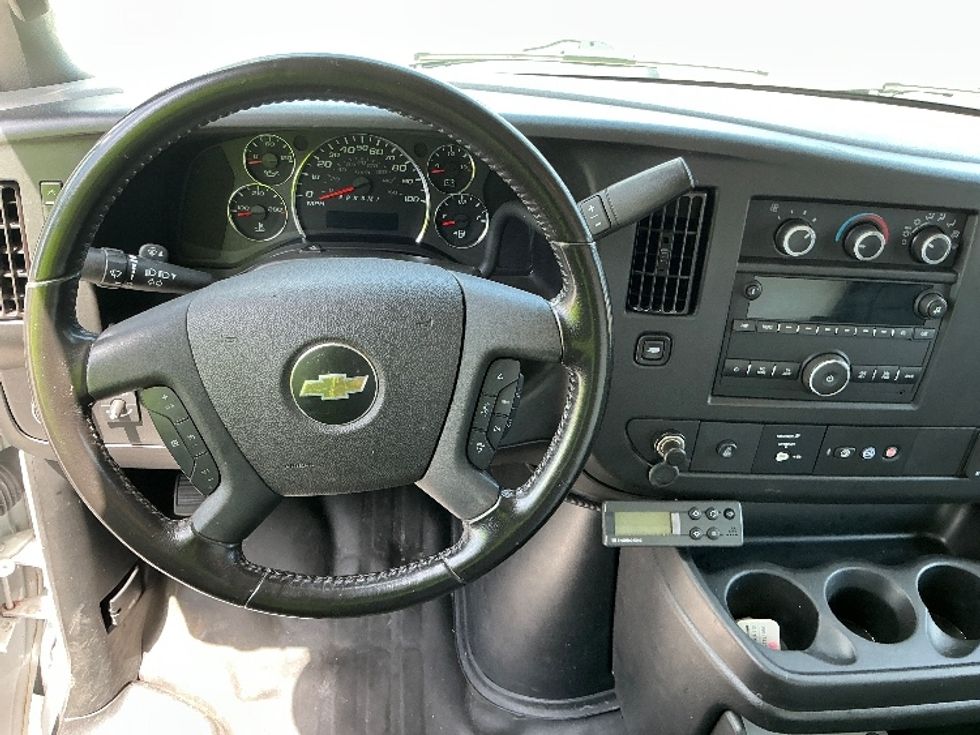 Refrigerated Truck-Light and Medium Duty Trucks-Chevrolet-2021-G33803-Riviera Beach-FL-130,910\n\t\tmiles-$ 25,750 - Image 18