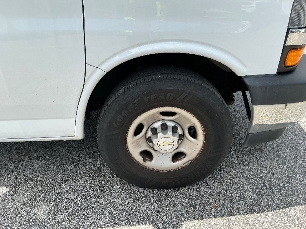 Refrigerated Truck-Light and Medium Duty Trucks-Chevrolet-2021-G33803-Riviera Beach-FL-130,910\n\t\tmiles-$ 25,750 - Image 26