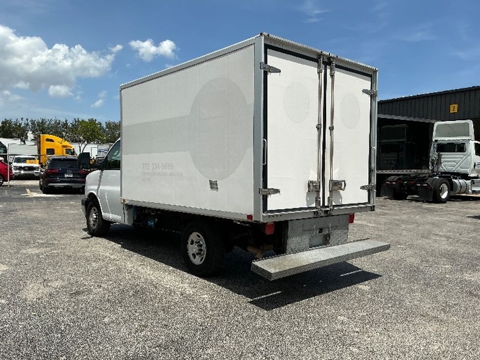 Refrigerated Truck-Light and Medium Duty Trucks-Chevrolet-2021-G33803-Riviera Beach-FL-130,910\n\t\tmiles-$ 25,750 - Image 6