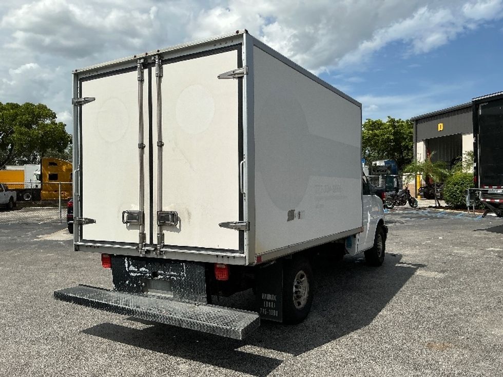 Refrigerated Truck-Light and Medium Duty Trucks-Chevrolet-2021-G33803-Riviera Beach-FL-153,583\n\t\tmiles-$ 22,750 - Image 13