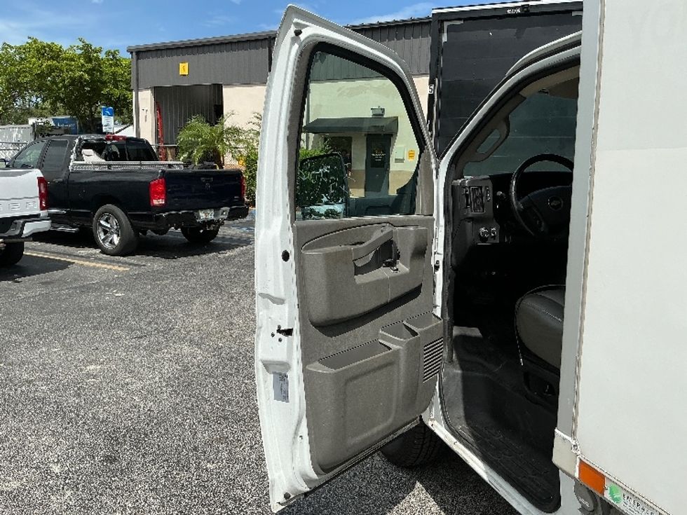 Refrigerated Truck-Light and Medium Duty Trucks-Chevrolet-2021-G33803-Riviera Beach-FL-153,583\n\t\tmiles-$ 22,750 - Image 16