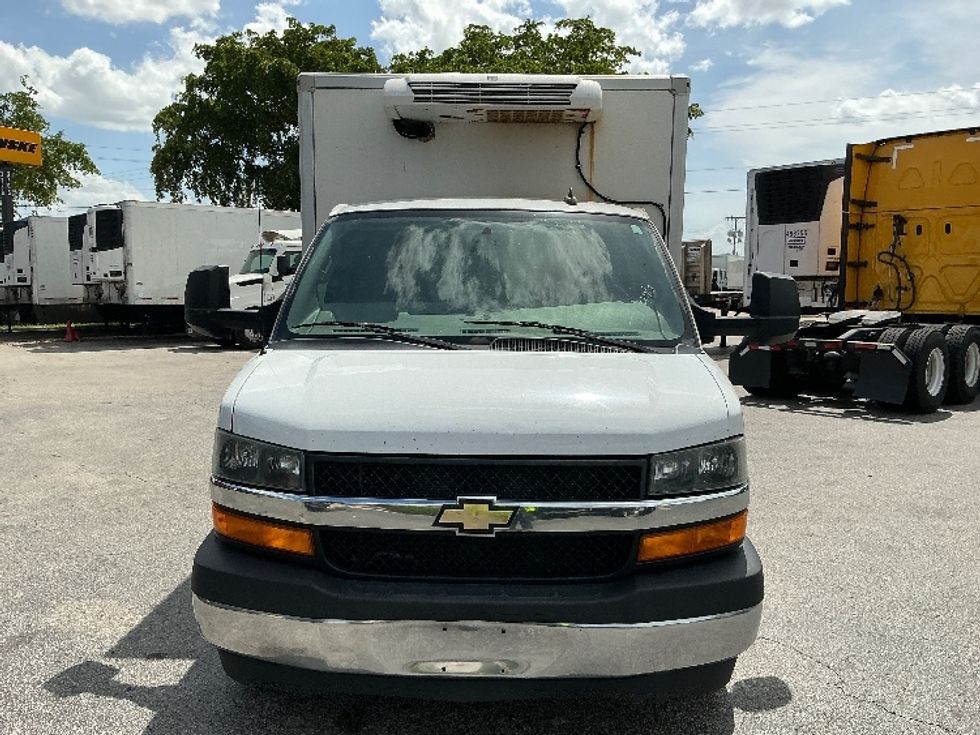 Refrigerated Truck-Light and Medium Duty Trucks-Chevrolet-2021-G33803-Riviera Beach-FL-153,583\n\t\tmiles-$ 22,750 - Image 2