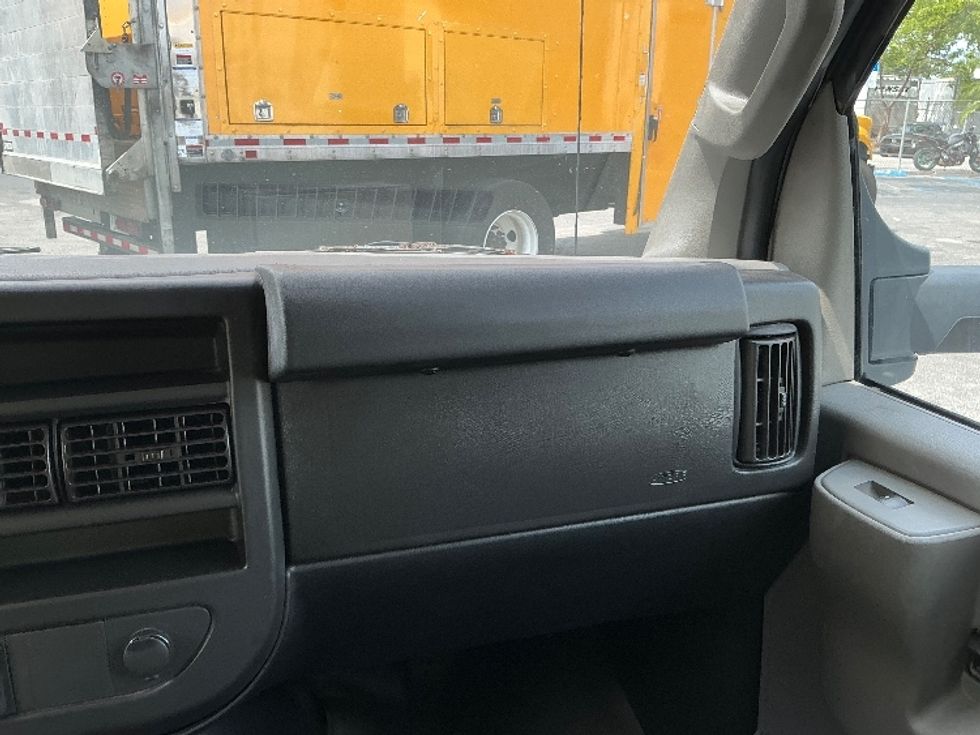 Refrigerated Truck-Light and Medium Duty Trucks-Chevrolet-2021-G33803-Riviera Beach-FL-153,583\n\t\tmiles-$ 22,750 - Image 21