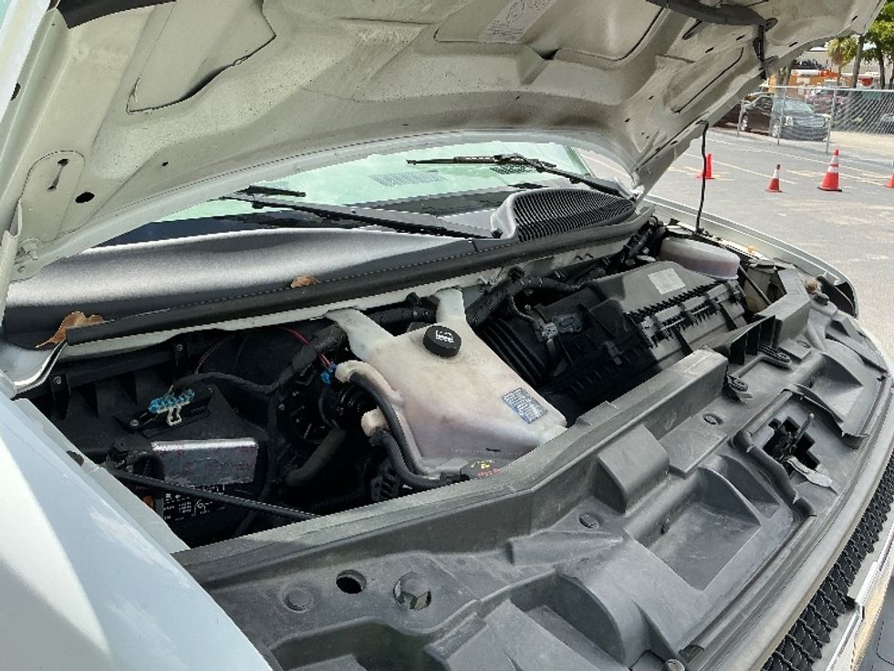 Refrigerated Truck-Light and Medium Duty Trucks-Chevrolet-2021-G33803-Riviera Beach-FL-153,583\n\t\tmiles-$ 22,750 - Image 24