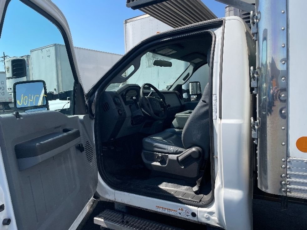 Refrigerated Truck-Light and Medium Duty Trucks-Ford-2014-F550-Montebello-CA-366,664\n\t\tmiles-$ 20,000 - Image 11