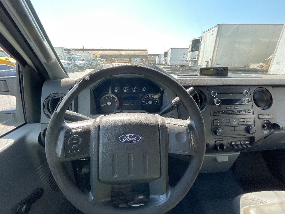 Refrigerated Truck-Light and Medium Duty Trucks-Ford-2014-F550-Montebello-CA-366,664\n\t\tmiles-$ 20,000 - Image 13