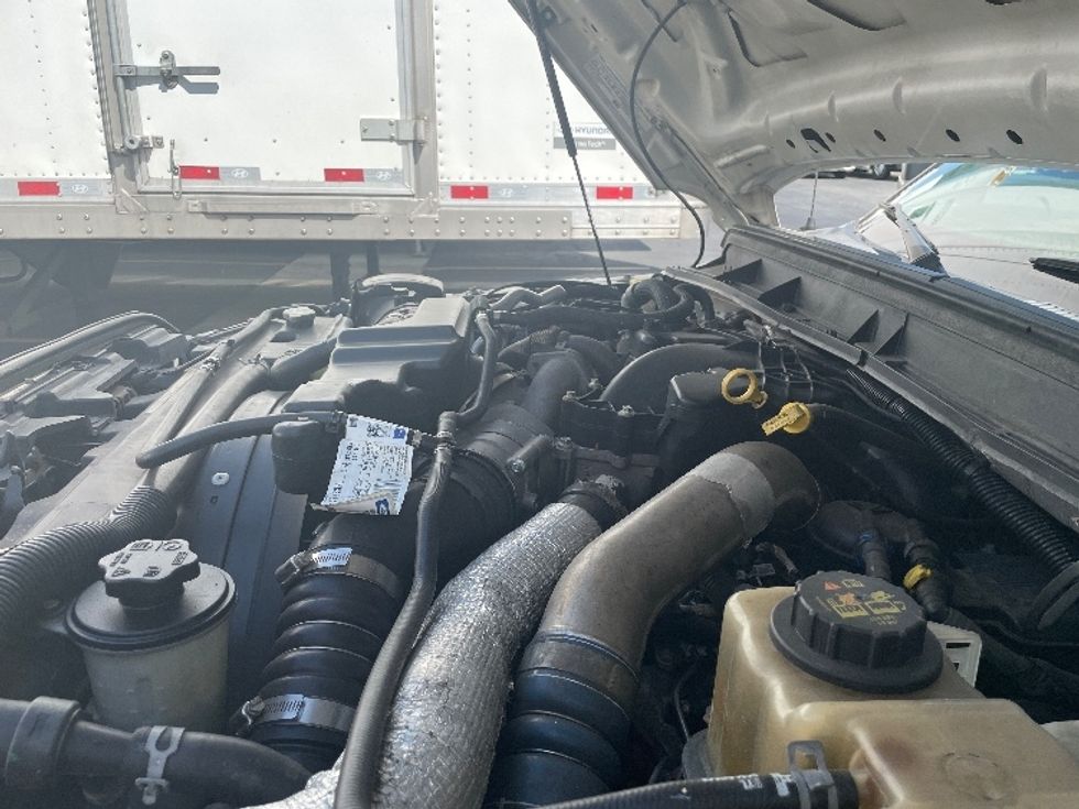 Refrigerated Truck-Light and Medium Duty Trucks-Ford-2015-F550-Montebello-CA-340,118\n\t\tmiles-$ 18,750 - Image 22