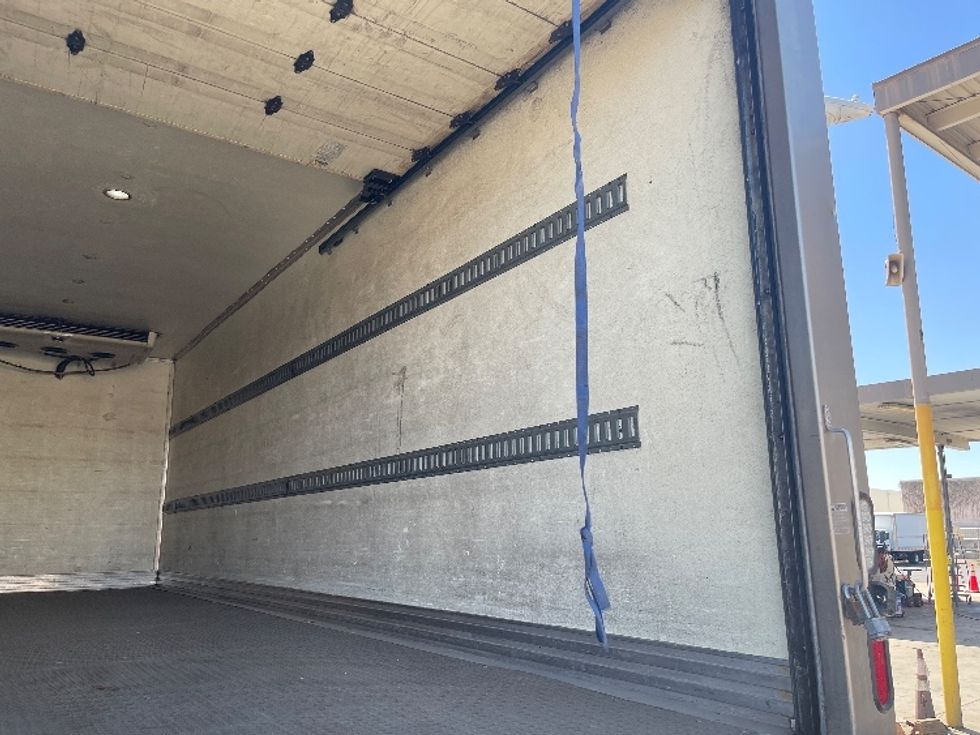 Refrigerated Truck-Light and Medium Duty Trucks-Ford-2015-F750-Phoenix-AZ-155,794\n\t\tmiles-$ 42,000 - Image 12