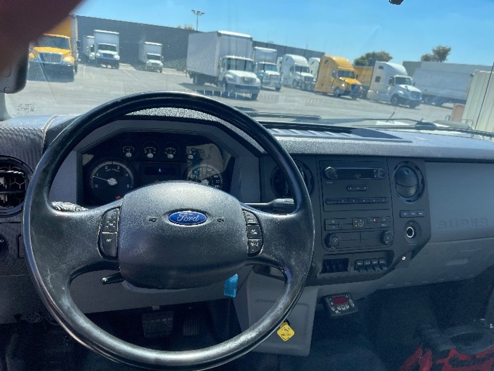 Refrigerated Truck-Light and Medium Duty Trucks-Ford-2015-F750-Phoenix-AZ-155,794\n\t\tmiles-$ 42,000 - Image 18