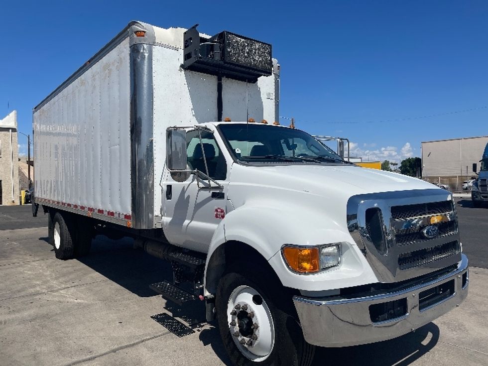 Refrigerated Truck-Light and Medium Duty Trucks-Ford-2015-F750-Phoenix-AZ-155,794\n\t\tmiles-$ 42,000 - Image 3