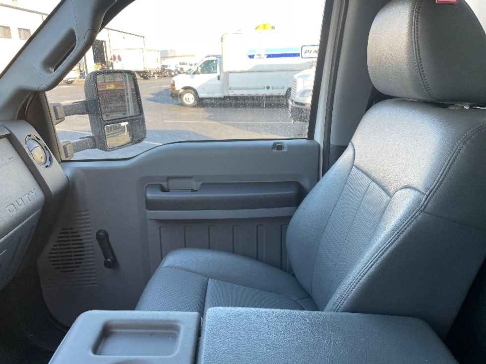 Refrigerated Truck-Light and Medium Duty Trucks-Ford-2016-F550-Montebello-CA-293,726\n\t\tmiles-$ 23,500 - Image 19