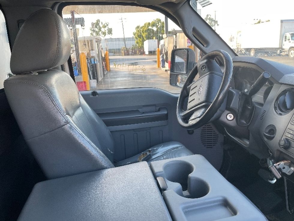 Refrigerated Truck-Light and Medium Duty Trucks-Ford-2016-F550-Montebello-CA-293,726\n\t\tmiles-$ 23,500 - Image 22