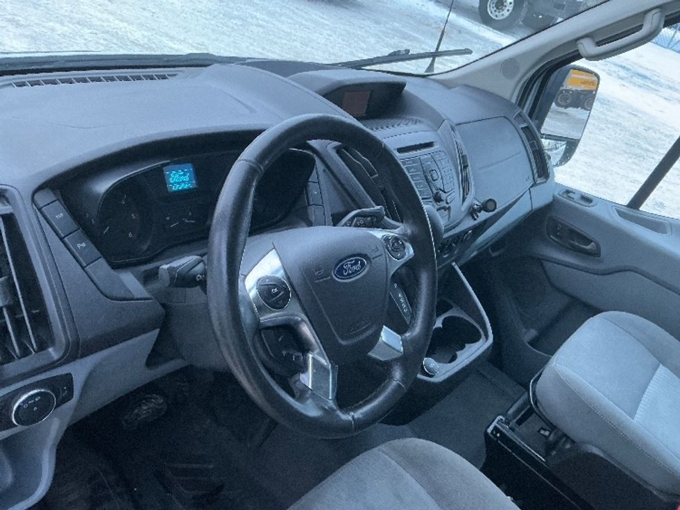 Refrigerated Truck-Light and Medium Duty Trucks-Ford-2017-Transit 350-Edmonton-AB-156,933\n\t\tkm-$ 32,750 - Image 17