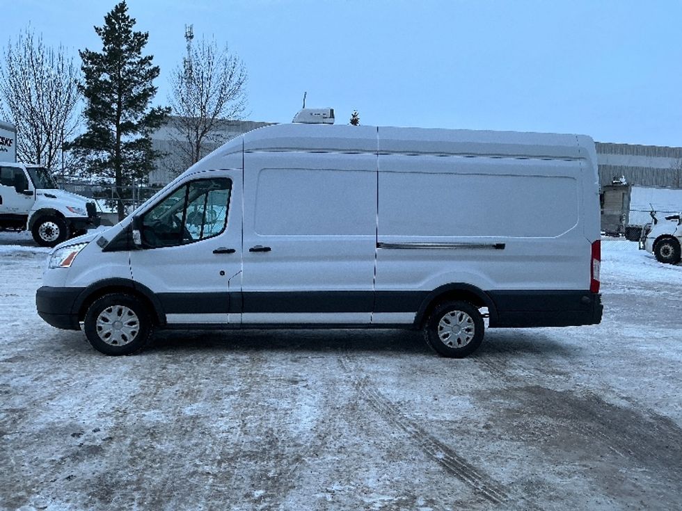 Refrigerated Truck-Light and Medium Duty Trucks-Ford-2017-Transit 350-Edmonton-AB-156,933\n\t\tkm-$ 32,750 - Image 4