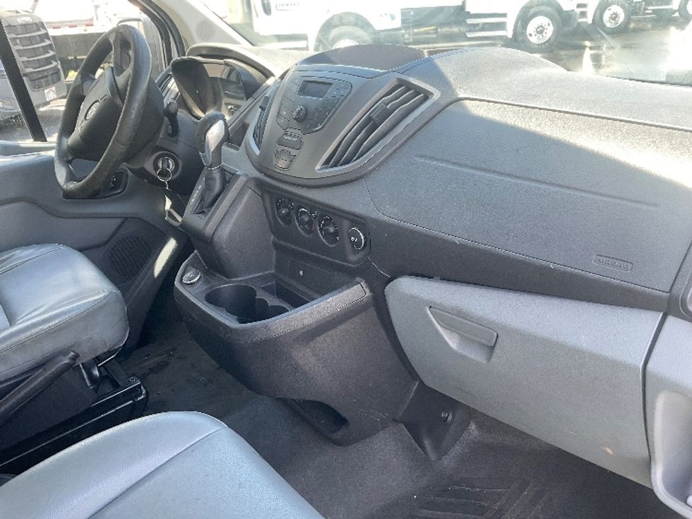 Refrigerated Truck-Light and Medium Duty Trucks-Ford-2017-Transit 350-Torrance-CA-95,051\n\t\tmiles-$ 25,750 - Image 21