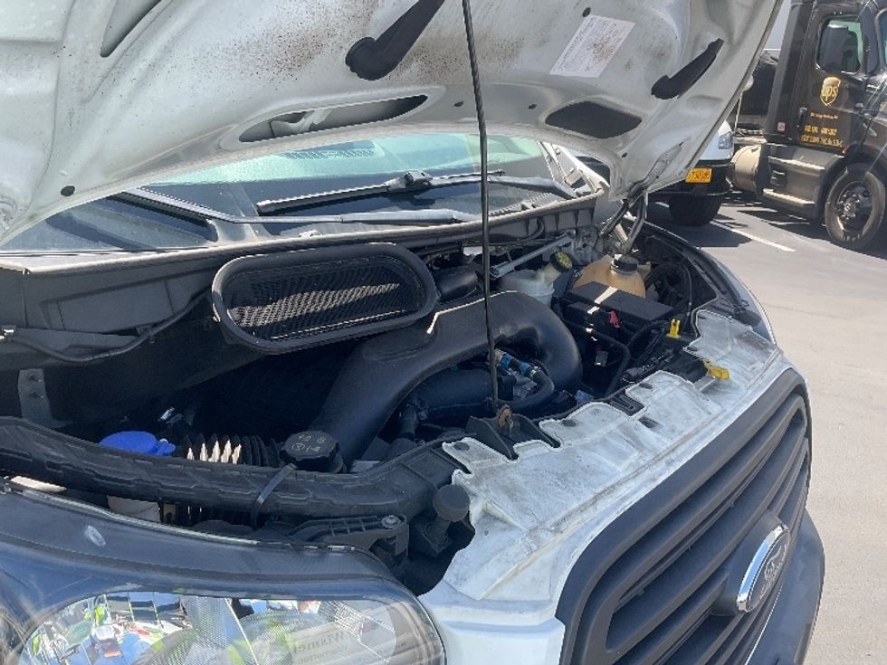 Refrigerated Truck-Light and Medium Duty Trucks-Ford-2017-Transit 350-Torrance-CA-95,051\n\t\tmiles-$ 25,750 - Image 23