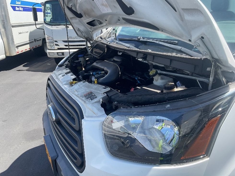 Refrigerated Truck-Light and Medium Duty Trucks-Ford-2017-Transit 350-Torrance-CA-95,051\n\t\tmiles-$ 25,750 - Image 24