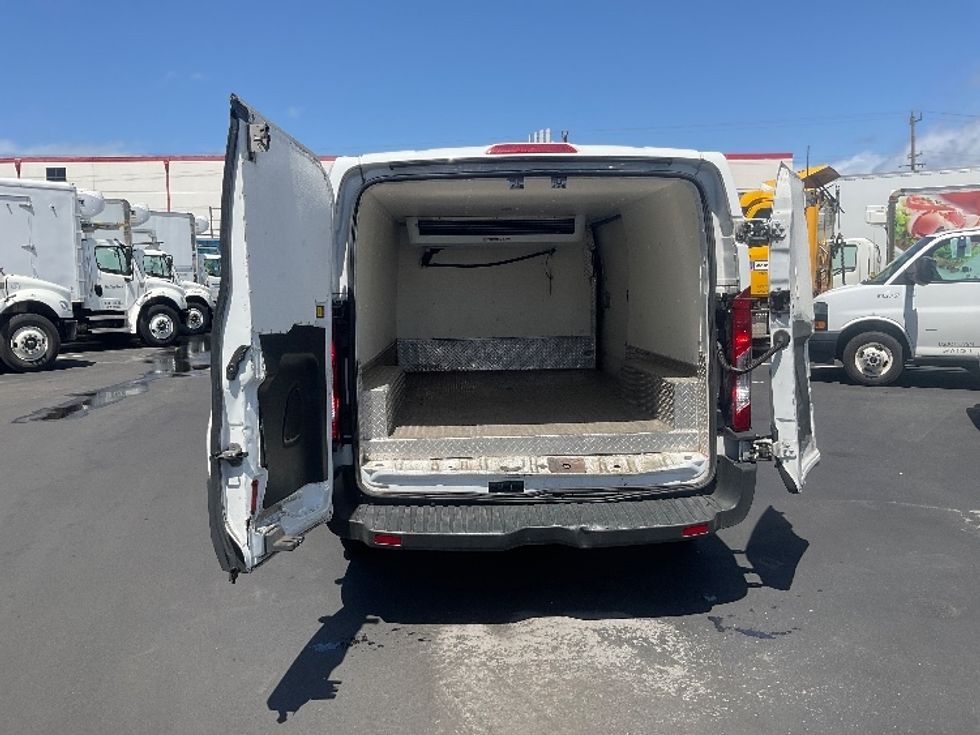 Refrigerated Truck-Light and Medium Duty Trucks-Ford-2017-Transit 350-Torrance-CA-95,051\n\t\tmiles-$ 25,750 - Image 9