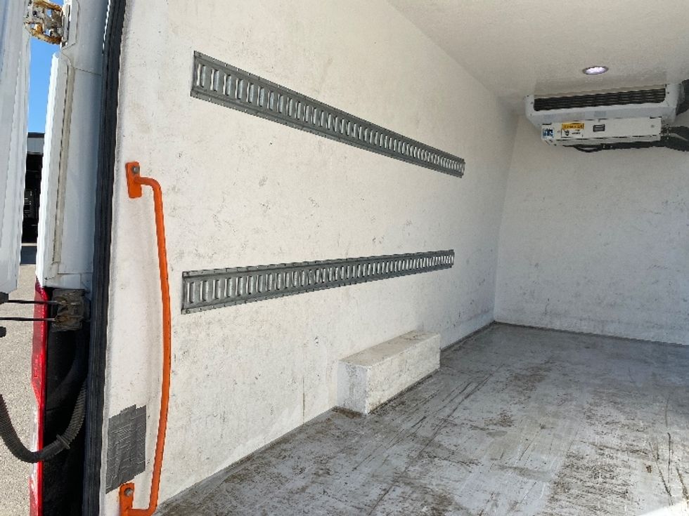 Refrigerated Truck-Light and Medium Duty Trucks-Ford-2017-Transit 350-Winnipeg-MB-306,465\n\t\tkm-$ 29,250 - Image 11