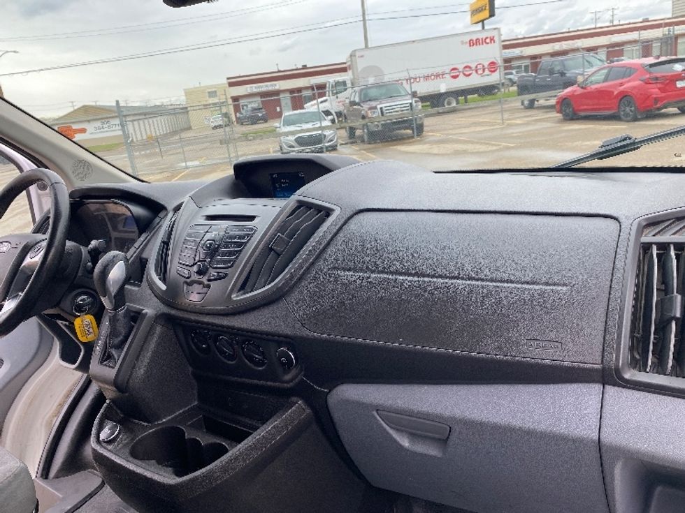 Refrigerated Truck-Light and Medium Duty Trucks-Ford-2017-Transit 350-Winnipeg-MB-306,465\n\t\tkm-$ 29,250 - Image 21