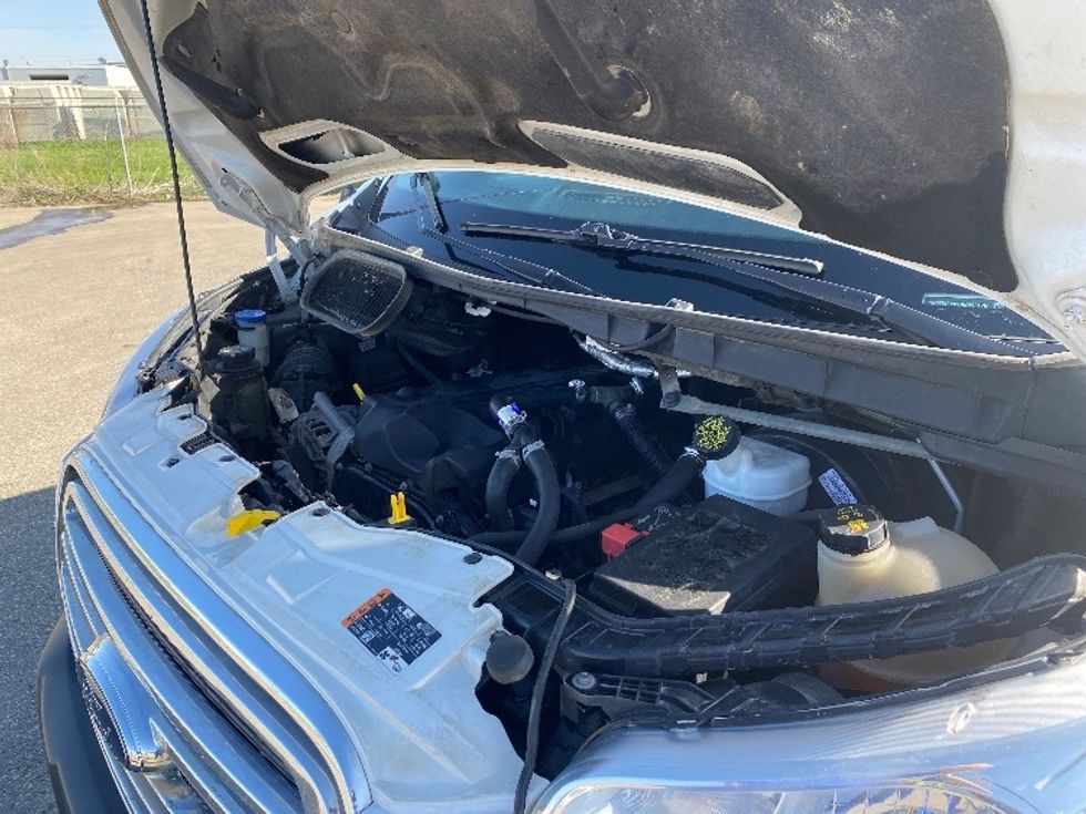 Refrigerated Truck-Light and Medium Duty Trucks-Ford-2017-Transit 350-Winnipeg-MB-306,465\n\t\tkm-$ 29,250 - Image 24