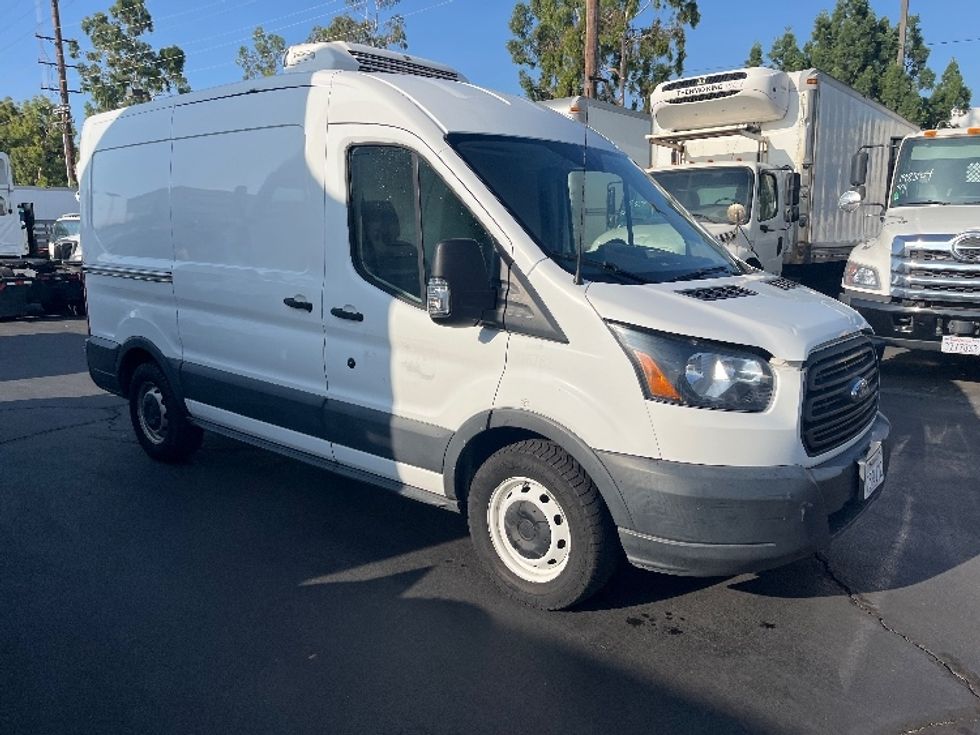 Refrigerated Truck-Light and Medium Duty Trucks-Ford-2018-Transit 150-Torrance-CA-188,407\n\t\tmiles-$ 12,750 - Image 1