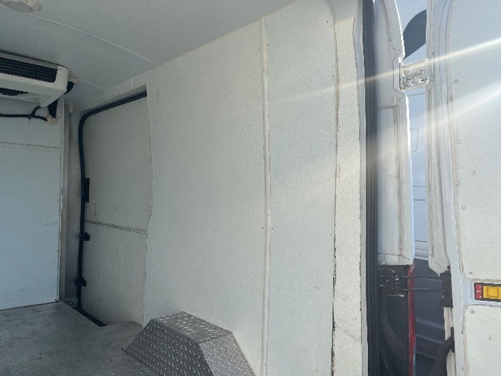Refrigerated Truck-Light and Medium Duty Trucks-Ford-2018-Transit 150-Torrance-CA-188,407\n\t\tmiles-$ 12,750 - Image 12