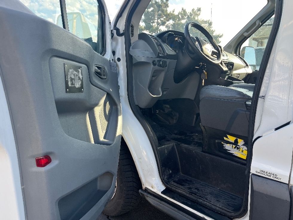 Refrigerated Truck-Light and Medium Duty Trucks-Ford-2018-Transit 150-Torrance-CA-188,407\n\t\tmiles-$ 12,750 - Image 16