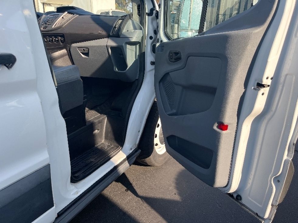 Refrigerated Truck-Light and Medium Duty Trucks-Ford-2018-Transit 150-Torrance-CA-188,407\n\t\tmiles-$ 12,750 - Image 20