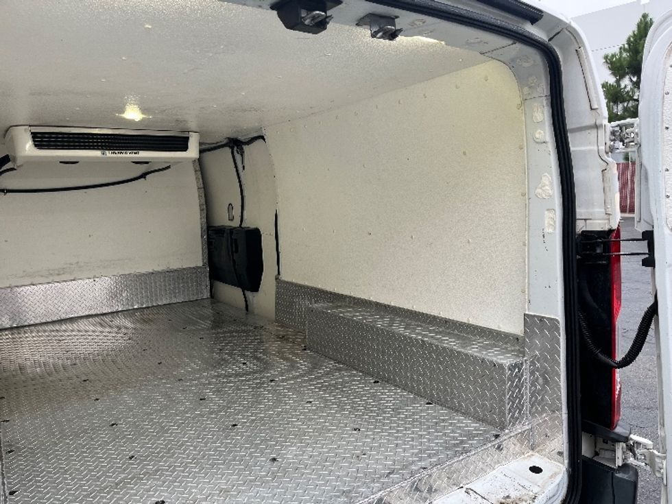 Refrigerated Truck-Light and Medium Duty Trucks-Ford-2018-Transit 250-Honolulu-HI-57,094\n\t\tmiles-$ 30,000 - Image 11