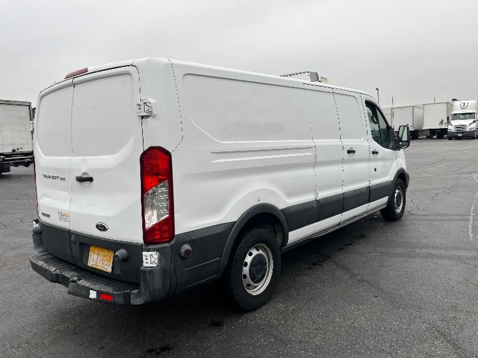 Refrigerated Truck-Light and Medium Duty Trucks-Ford-2018-Transit 250-Honolulu-HI-57,094\n\t\tmiles-$ 30,000 - Image 12