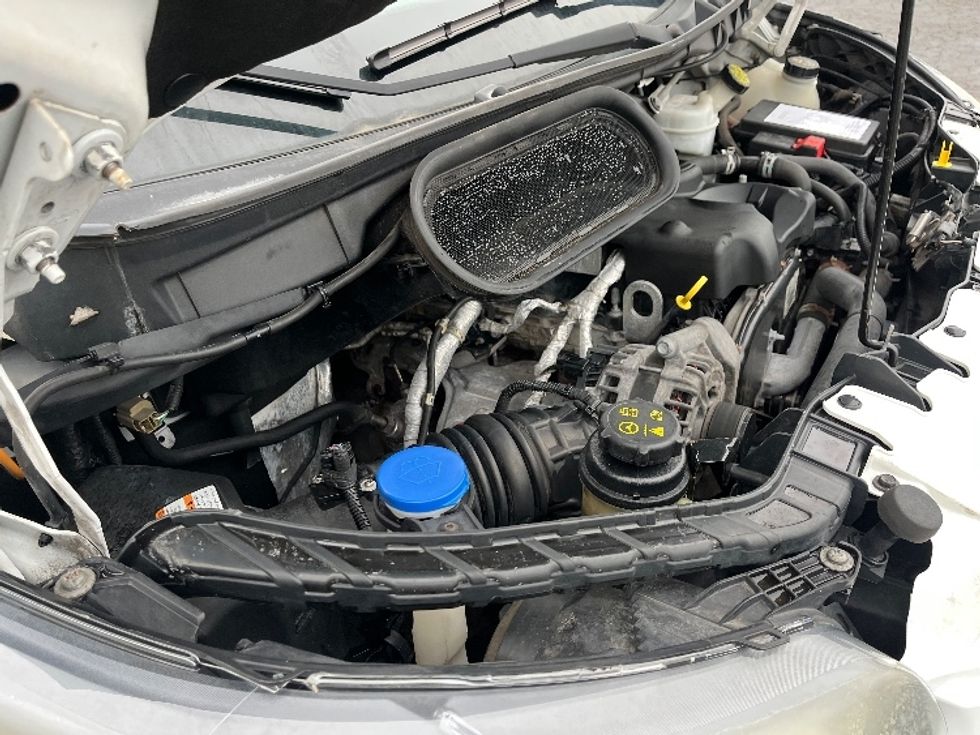 Refrigerated Truck-Light and Medium Duty Trucks-Ford-2018-Transit 250-Honolulu-HI-57,094\n\t\tmiles-$ 30,000 - Image 22