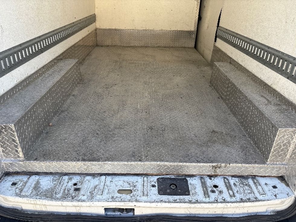 Refrigerated Truck-Light and Medium Duty Trucks-Ford-2018-Transit 250-West Sacramento-CA-195,895\n\t\tmiles-$ 16,500 - Image 10