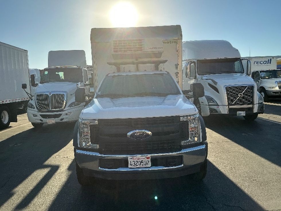 Refrigerated Truck-Light and Medium Duty Trucks-Ford-2019-F550-Montebello-CA-249,252\n\t\tmiles-$ 21,750 - Image 2